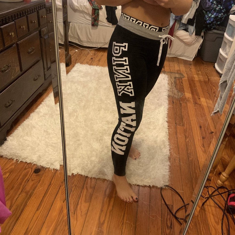 PINK Leggings